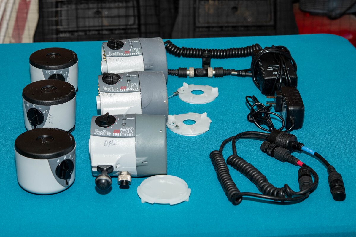 Ikelite DS160 w-batteries.jpg