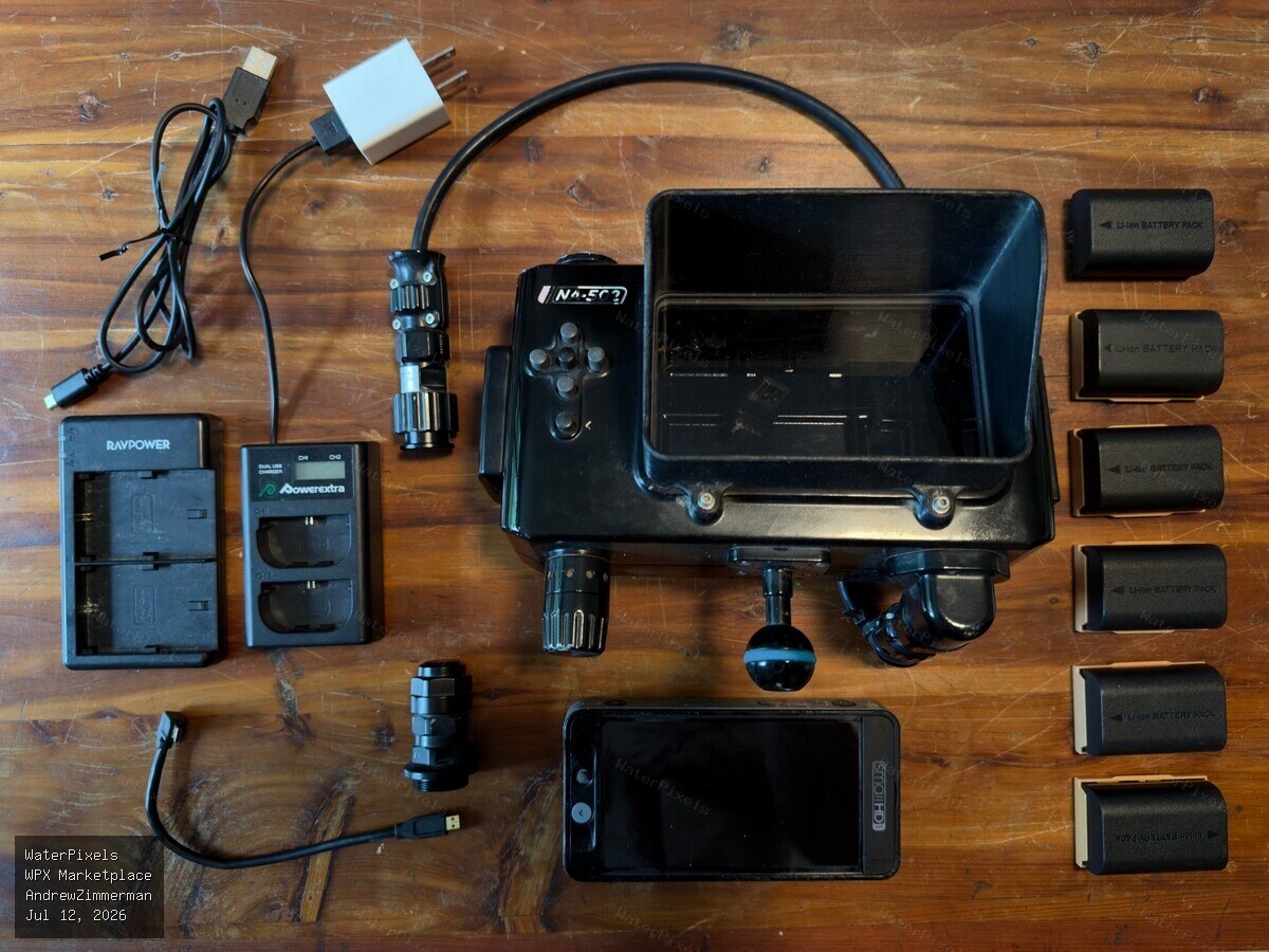 Nauticam NA-502 Monitor Housing and SmallHD 502 Monitor