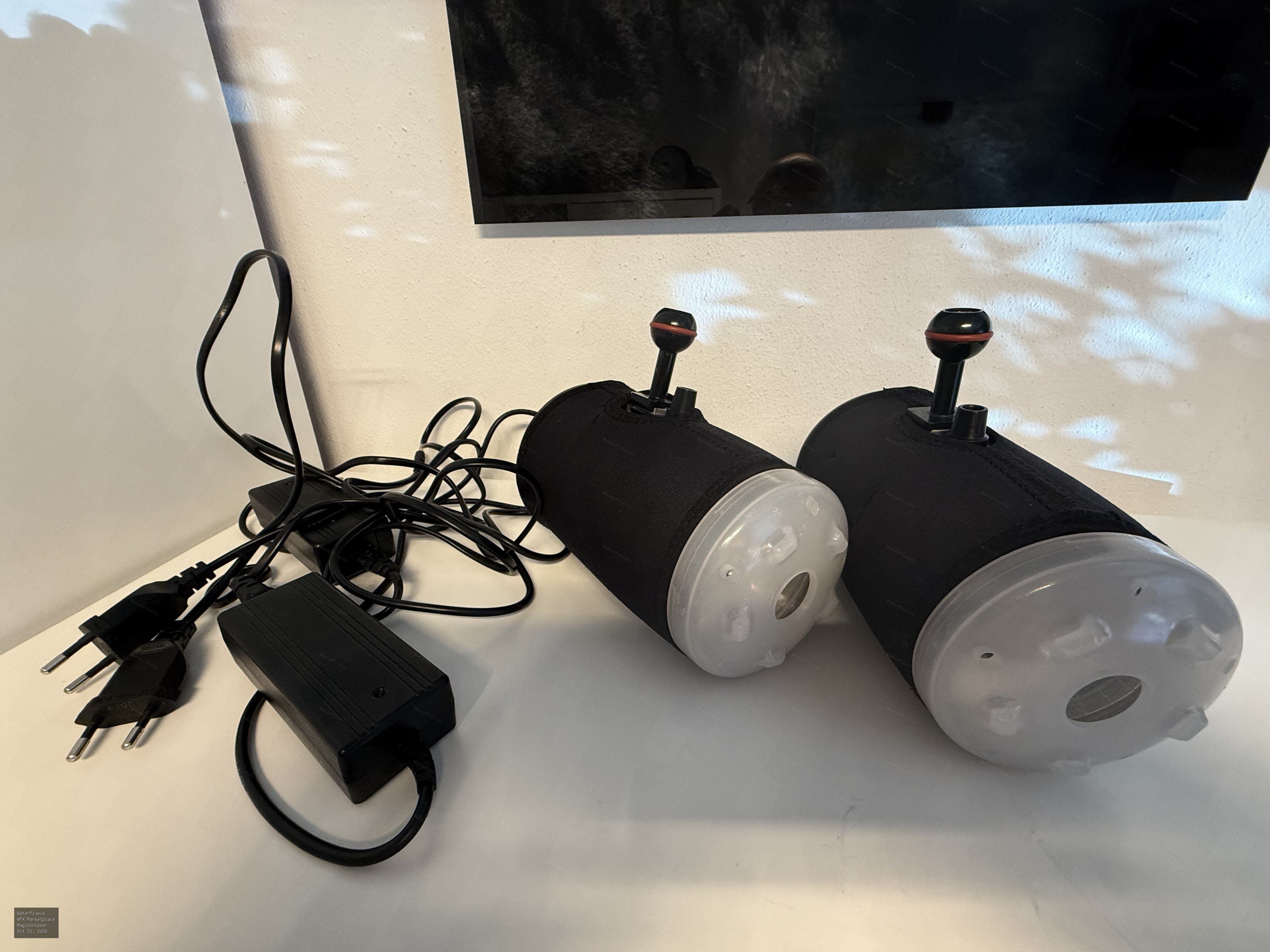 2x SUPE D-Max 250 Underwater Strobes-Complete Set-excellent condition