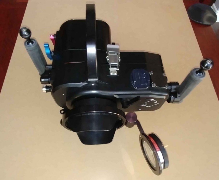 ax700 housing front.jpg