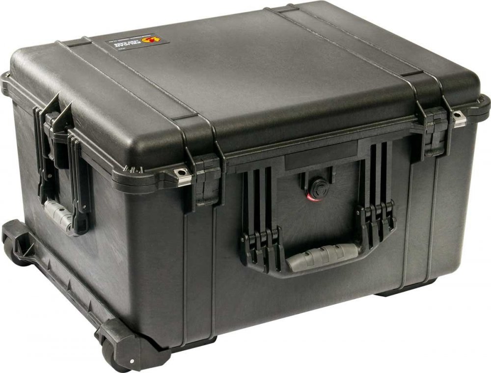 20181206_152639_pelican-rolling-camera-lens-protection-case.jpg