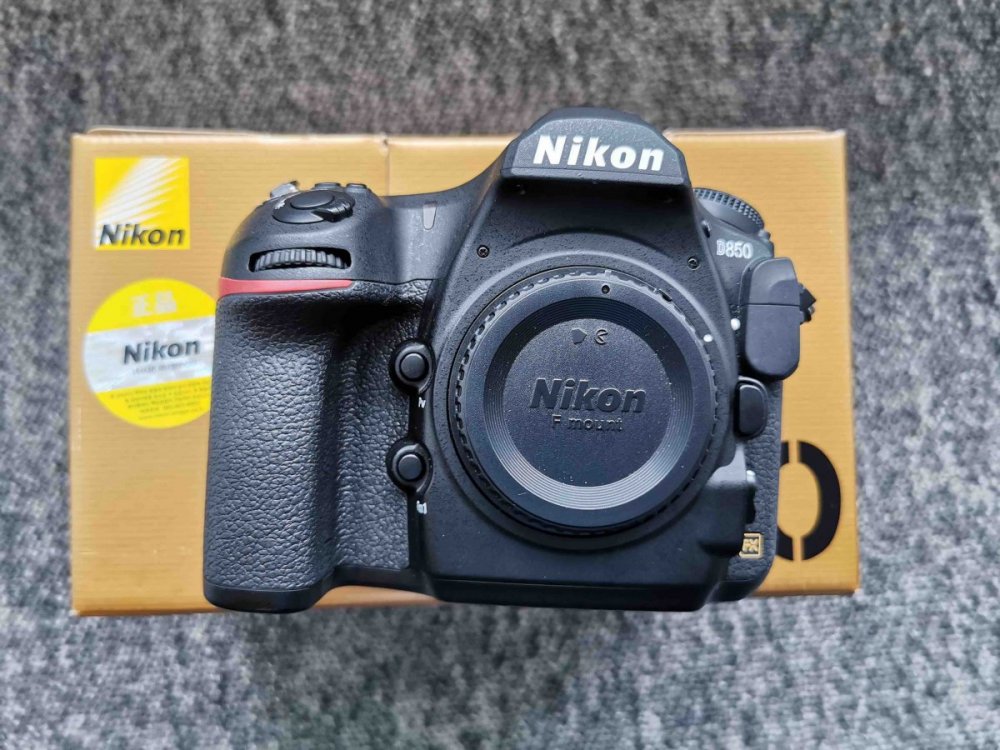d850-small2.jpg