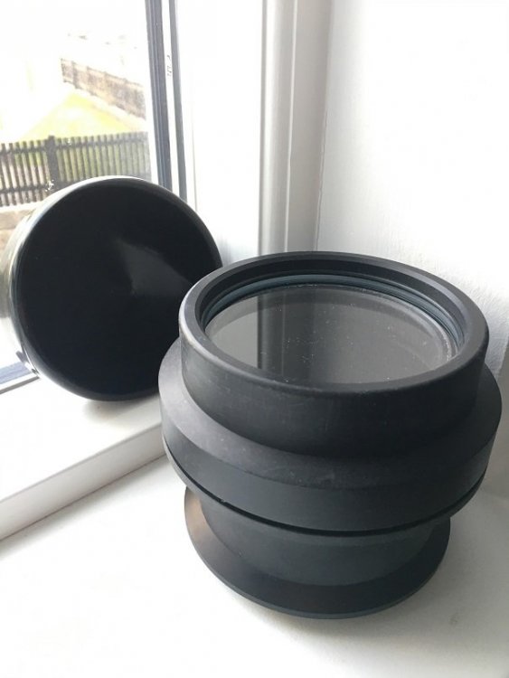 60lens.jpg