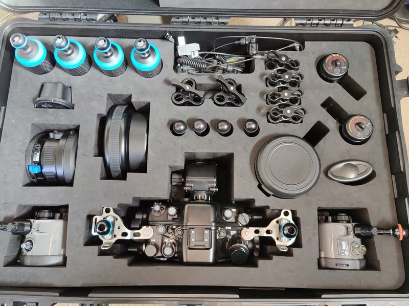 camera-housing-case0.jpg.e0bda152c32cb27230e89416c7fb8de1.jpg
