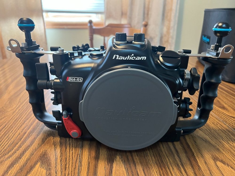 Nauticam-Canon-3.jpg