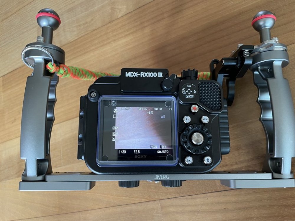 RX100_4.jpg