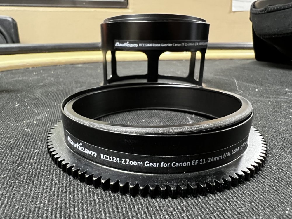RC1124-Z 11-24 zoom1.JPG