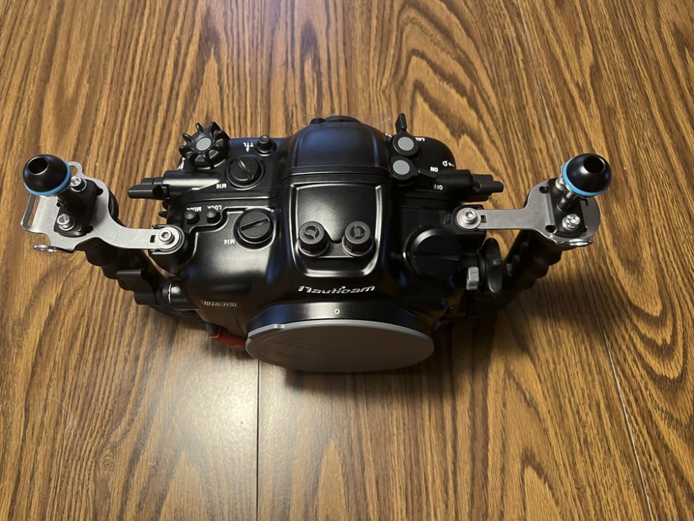 Nauticam NA  R5-2.jpg