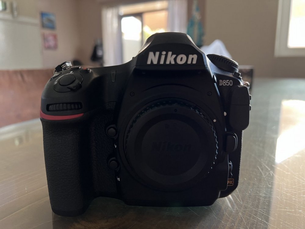 D850 front.jpg