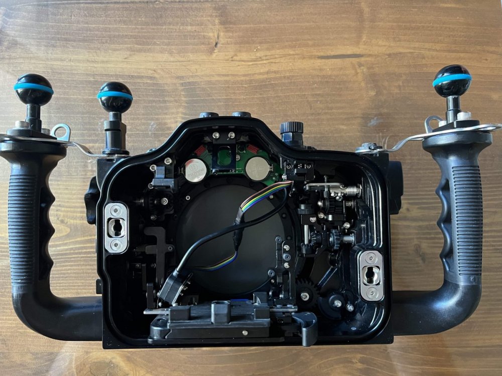 Z7 Housing 1.jpg