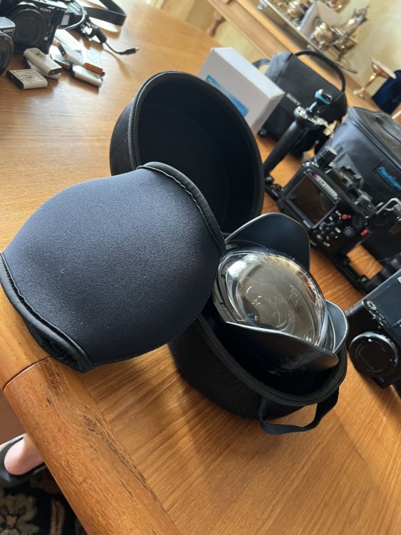 Kraken Wet lens and neopreme cover.jpeg
